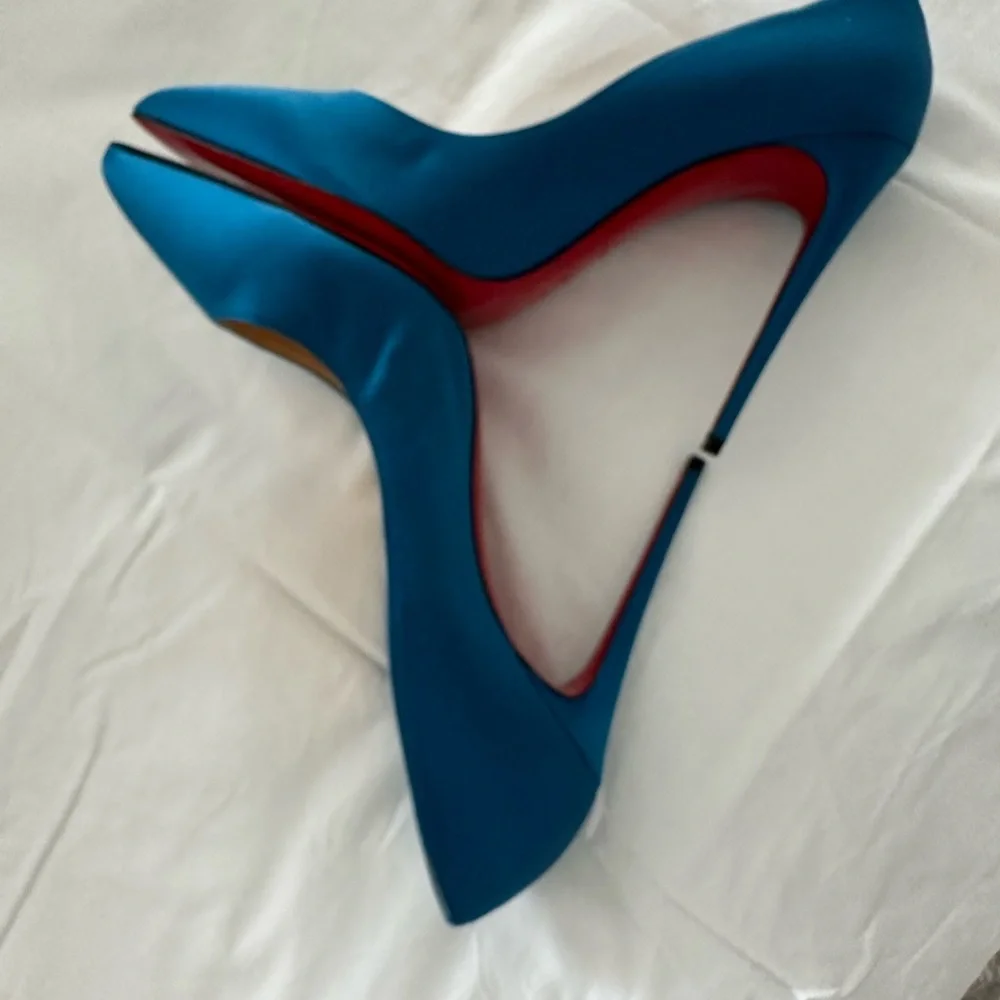 Brand New Christian Louboutin Blue Satin Pigalle Follies Pumps 100 - Picture 9 of 9